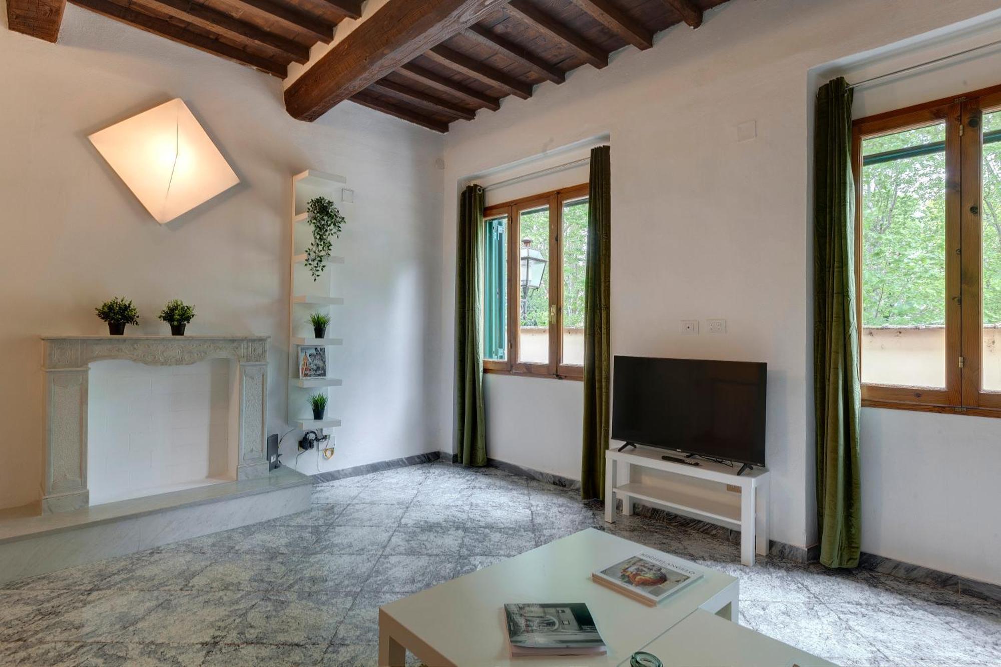 Ardiglione By Mamo Florence